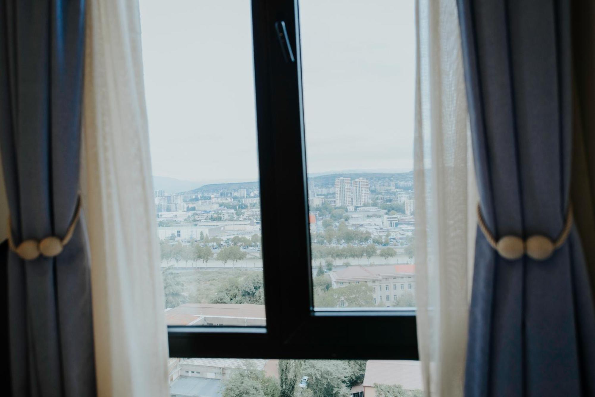 Skyline Luxury Suites Tbilissi Extérieur photo